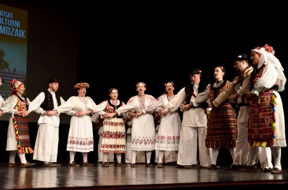 TRADICIJA U SRCU ŽUPANIJE: Održan 14. Županijski kulturni mozaik