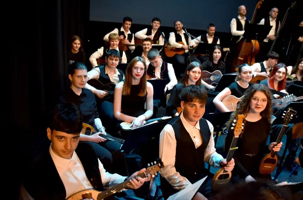 Glazbena čarolija u Požegi: Tamburaški spektakl Županijskog orkestra „Vallis Aurea“