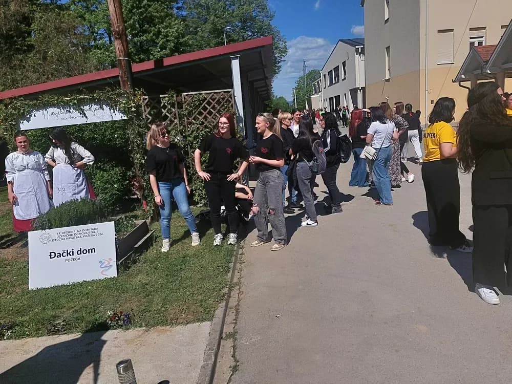 Panika u Požegi: Škole i Đački dom evakuirani zbog prijetnji bombama