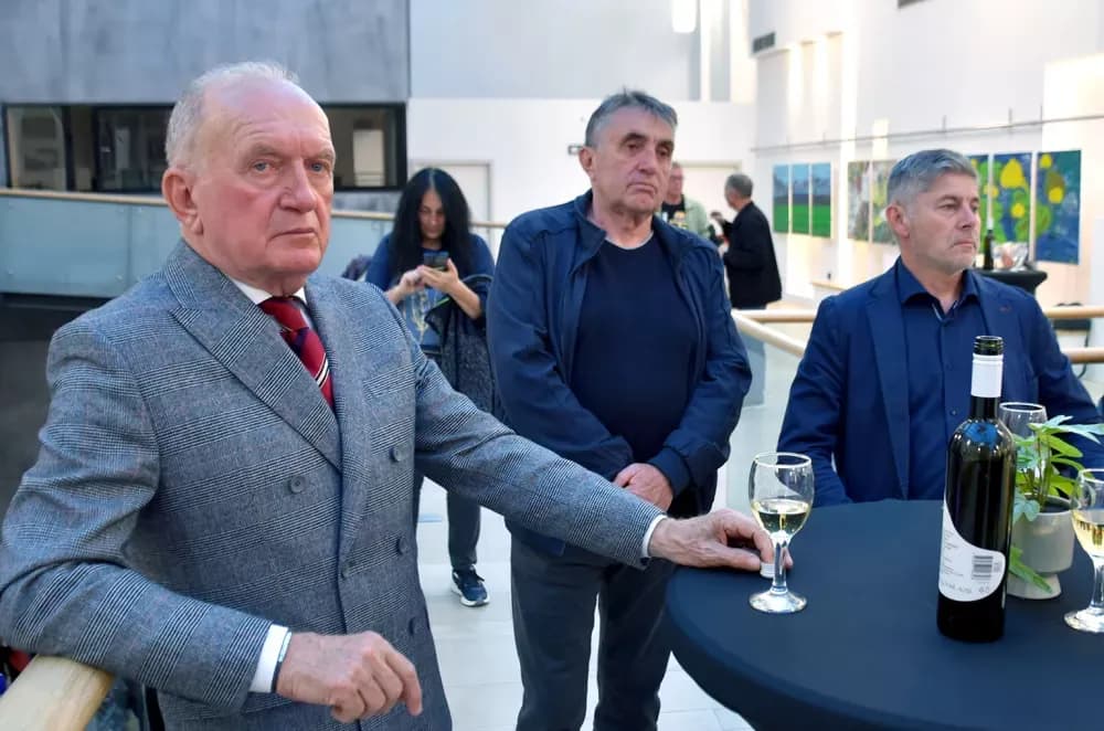 POŽEGA U ZNAKU KNJIGE: Više od 20 programa u „Pobratimstvu lica u svemiru“