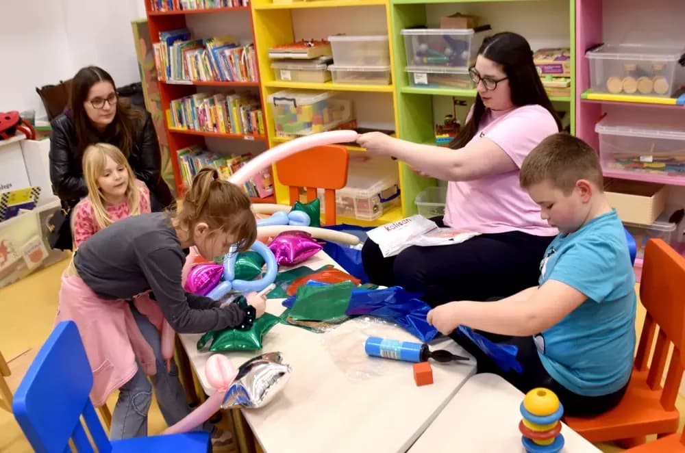 POŽEGA U ZNAKU KNJIGE: Više od 20 programa u „Pobratimstvu lica u svemiru“