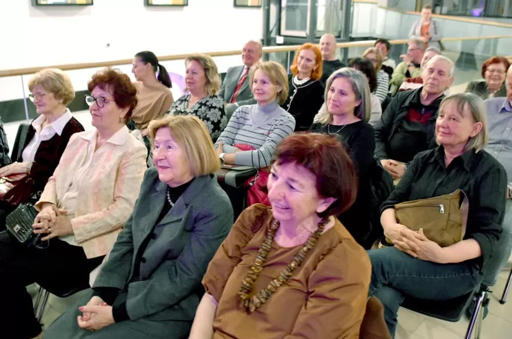 POŽEGA U ZNAKU KNJIGE: Više od 20 programa u „Pobratimstvu lica u svemiru“