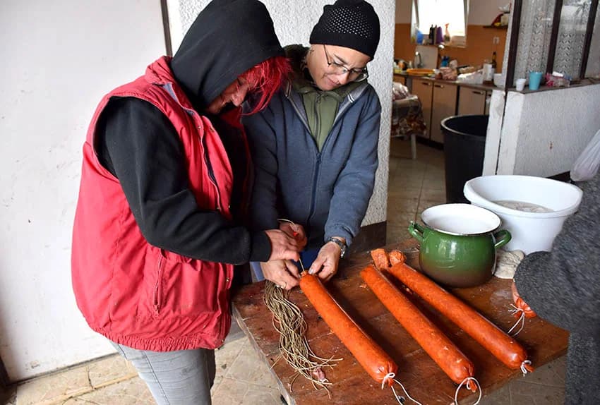 Nekad sirotinjska hrana čvarci postali gastro delicija