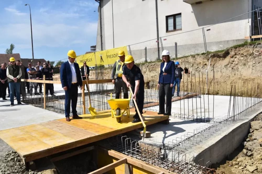 Lončarević nastavio gdje je Pavičić stao: Počela gradnja vatrogasnog spremišta