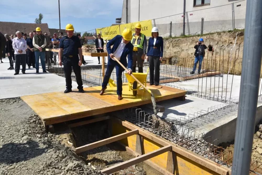 Lončarević nastavio gdje je Pavičić stao: Počela gradnja vatrogasnog spremišta