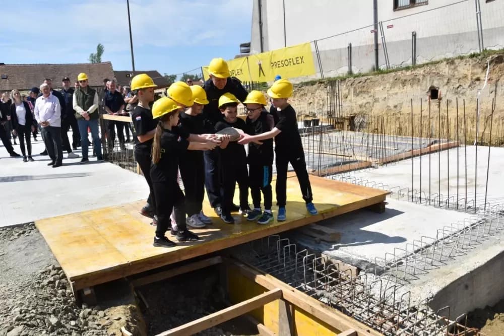 Lončarević nastavio gdje je Pavičić stao: Počela gradnja vatrogasnog spremišta