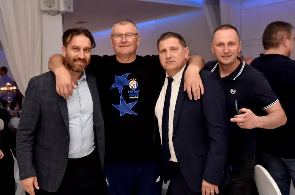 Plava noć uz navijačke uspješnice razveselila stotine Dinamovaca