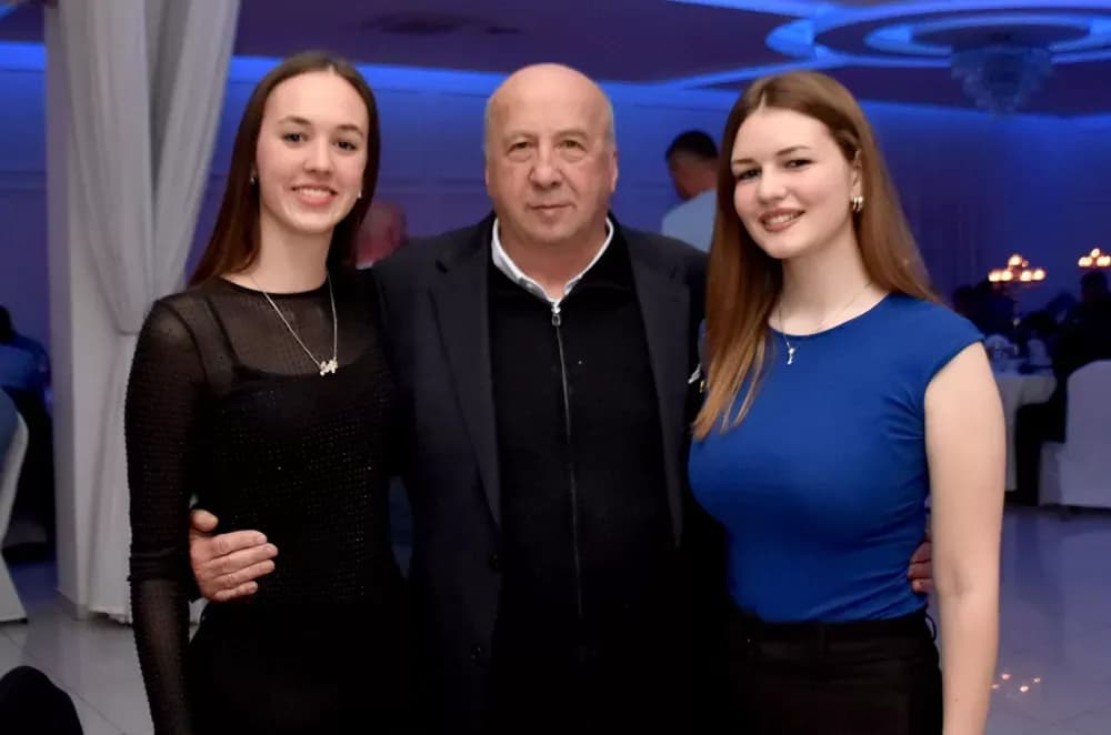 Plava noć uz navijačke uspješnice razveselila stotine Dinamovaca
