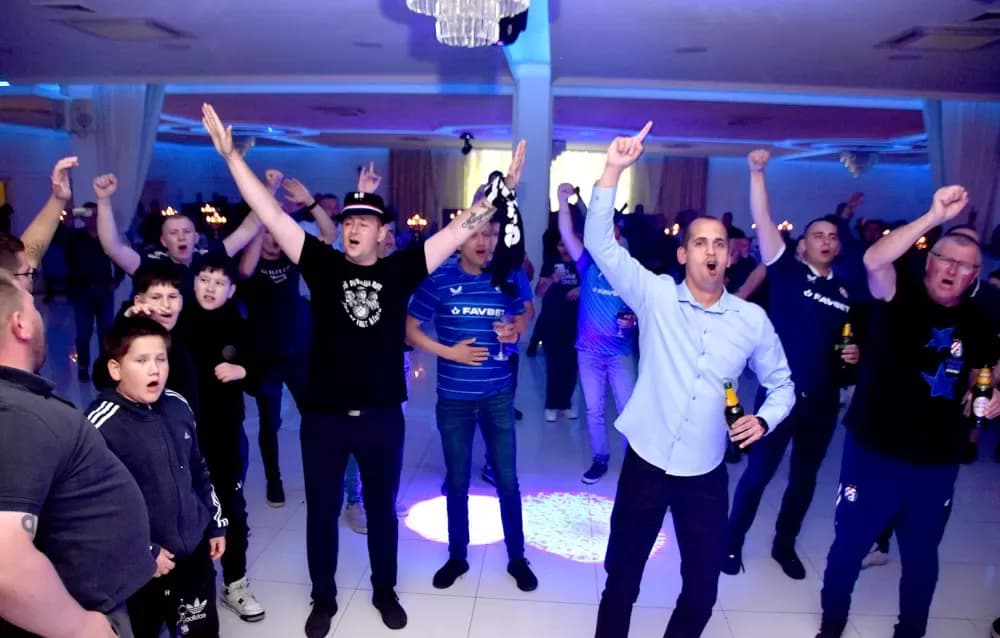 Plava noć uz navijačke uspješnice razveselila stotine Dinamovaca