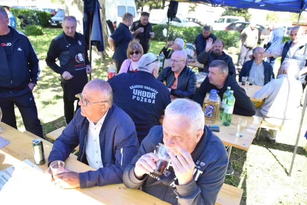 Više od 500 litara čobanca za posjetitelje Požeškog kotlića