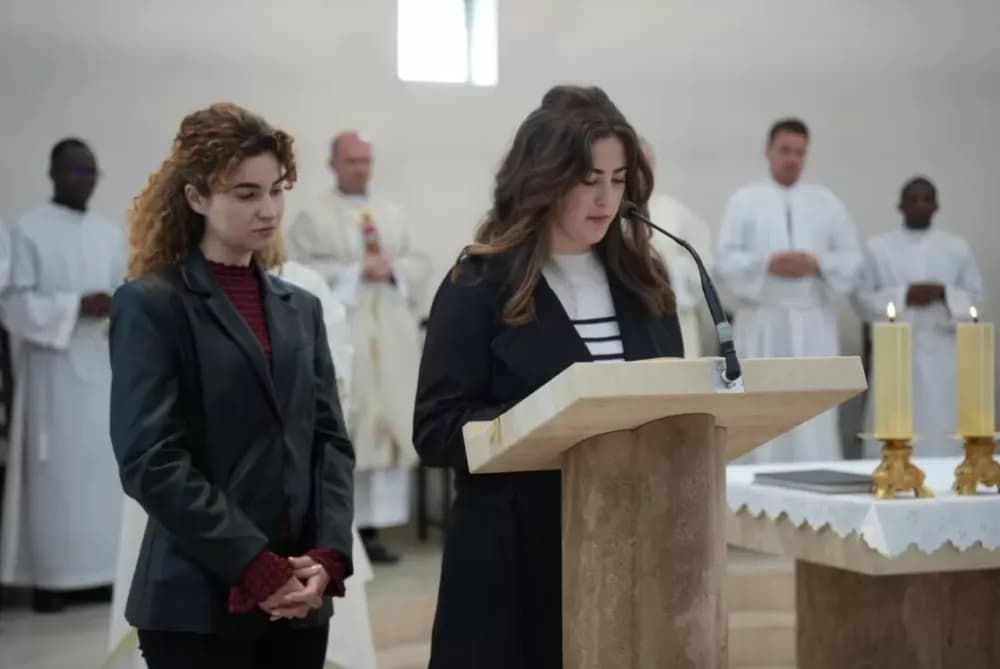 Vidovci ugostili hodočasnike iz Austije i Osijeka: Zajedništvo mladih na euharistijskom slavlju