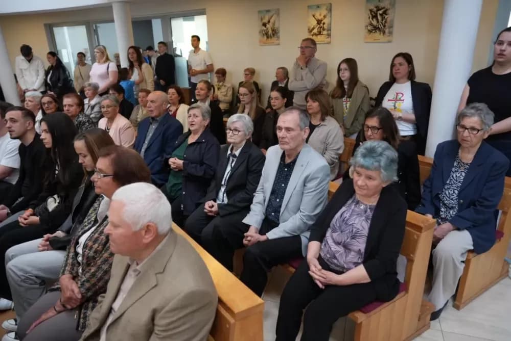 Vidovci ugostili hodočasnike iz Austije i Osijeka: Zajedništvo mladih na euharistijskom slavlju