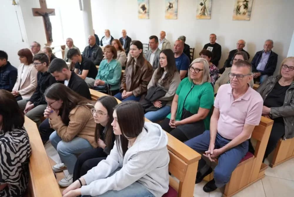 Vidovci ugostili hodočasnike iz Austije i Osijeka: Zajedništvo mladih na euharistijskom slavlju