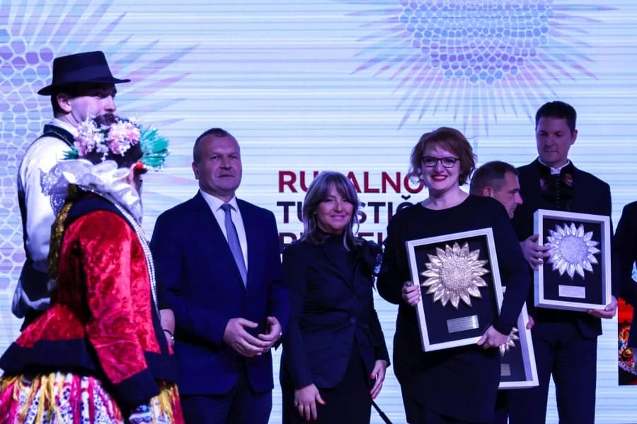 Laureati na ʼSuncokretu ruralnog turizma Hrvatske 2023.ʼ: Muzej bećarca, OPG Marija Ribičić i Slavonski banovac