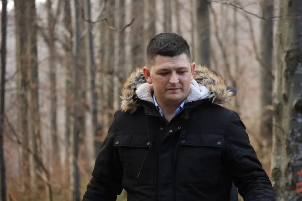 Odana počast mučki ubijenim hrvatskim vitezovima na Papuku nadomak Radio relejnog centra prema
