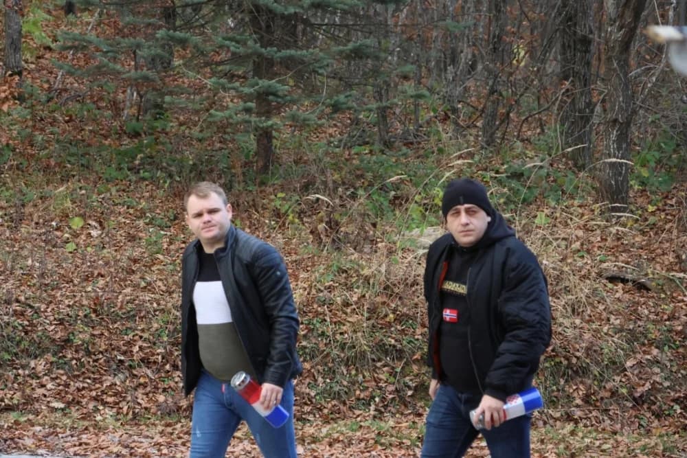 Odana počast mučki ubijenim hrvatskim vitezovima na Papuku nadomak Radio relejnog centra prema