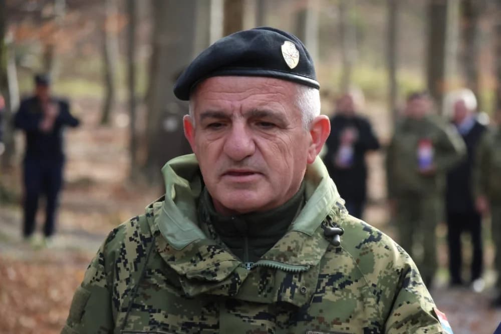 Odana počast mučki ubijenim hrvatskim vitezovima na Papuku nadomak Radio relejnog centra prema