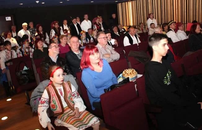 UZ DAN GRADA PLETERNICE: Održana 16. Međunarodna smotra folklora  „Običaji starog zavičaja“