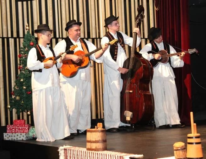 UZ DAN GRADA PLETERNICE: Održana 16. Međunarodna smotra folklora  „Običaji starog zavičaja“