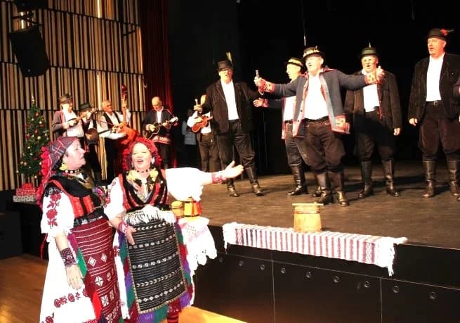 UZ DAN GRADA PLETERNICE: Održana 16. Međunarodna smotra folklora  „Običaji starog zavičaja“
