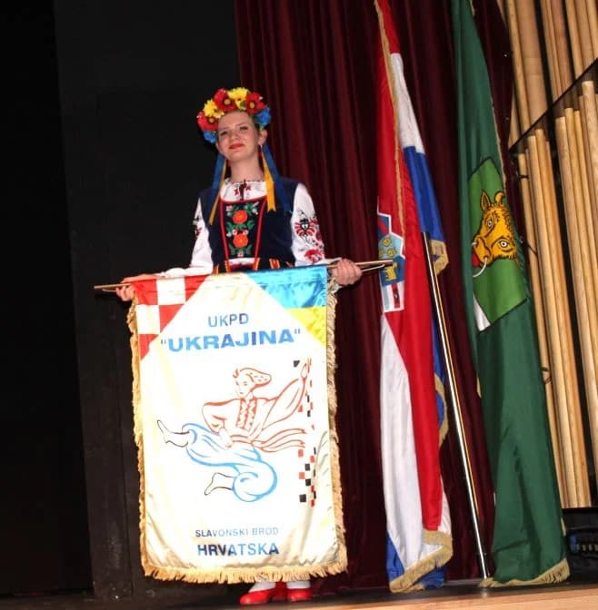 UZ DAN GRADA PLETERNICE: Održana 16. Međunarodna smotra folklora  „Običaji starog zavičaja“