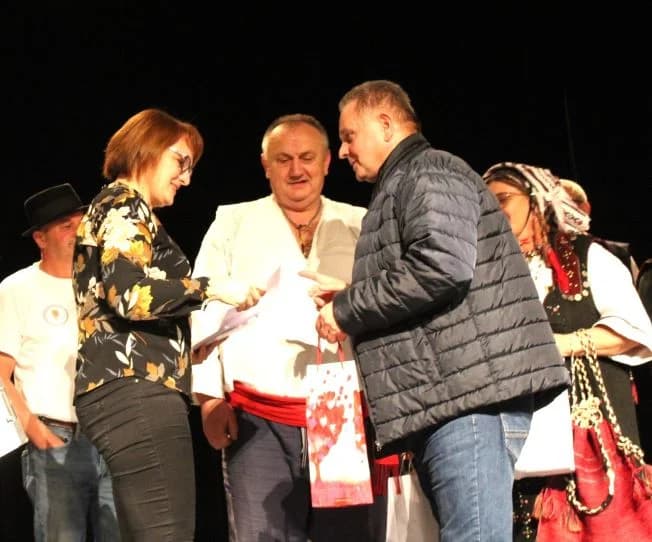 UZ DAN GRADA PLETERNICE: Održana 16. Međunarodna smotra folklora  „Običaji starog zavičaja“