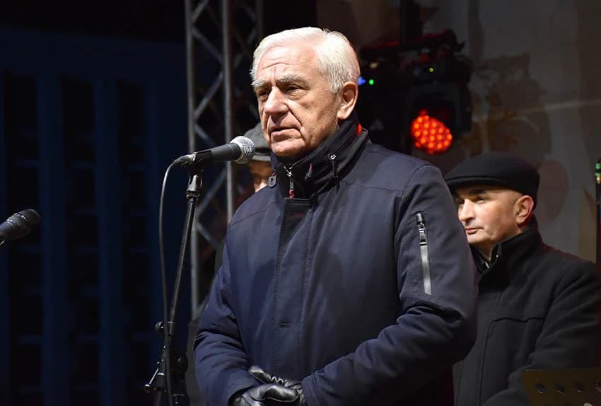 ADVENT U POŽEGI: Otvorenje klizališta i nastup Brune Oberan Bošković i Big Banda