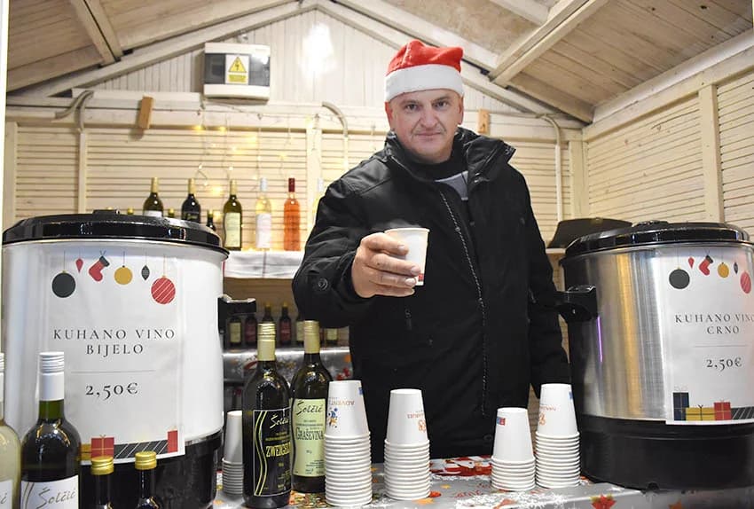 ADVENT U POŽEGI: Otvorenje klizališta i nastup Brune Oberan Bošković i Big Banda