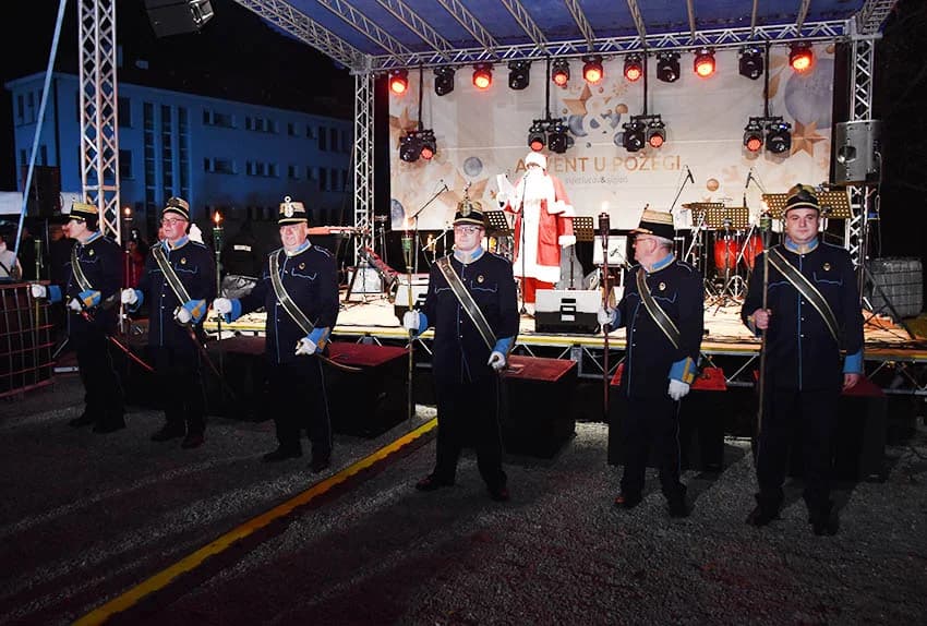 ADVENT U POŽEGI: Otvorenje klizališta i nastup Brune Oberan Bošković i Big Banda