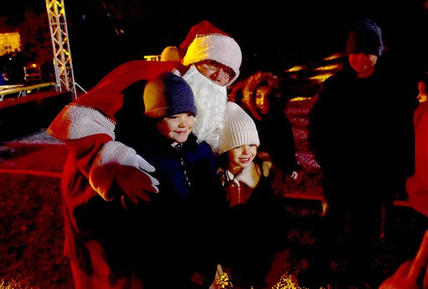 ADVENT U POŽEGI: Otvorenje klizališta i nastup Brune Oberan Bošković i Big Banda