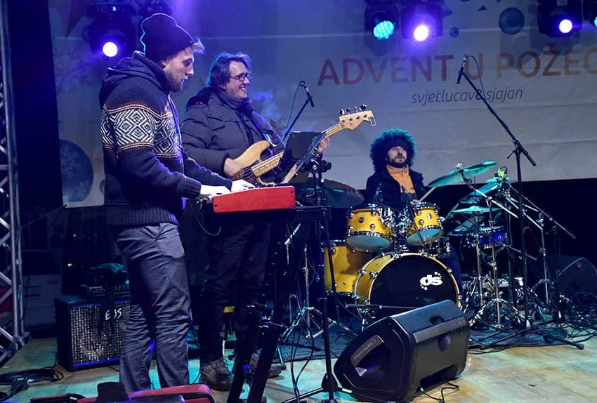 ADVENT U POŽEGI: Otvorenje klizališta i nastup Brune Oberan Bošković i Big Banda