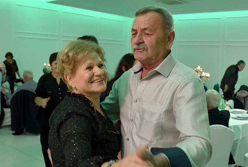REDOVNA MJESEČNA ZABAVA UMIROVLJENIKA U DVORANI GLORIJA U POŽEGI: Dvanaesta i zadnja ove godine