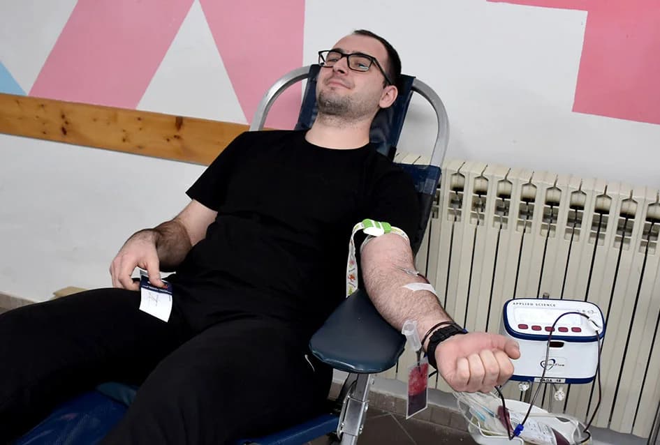 TRODNEVNA AKCIJA DARIVANJA KRVI U POŽEŠKOM CRVENOM KRIŽU: Ponovo izuzetan odaziv, posebno mladih