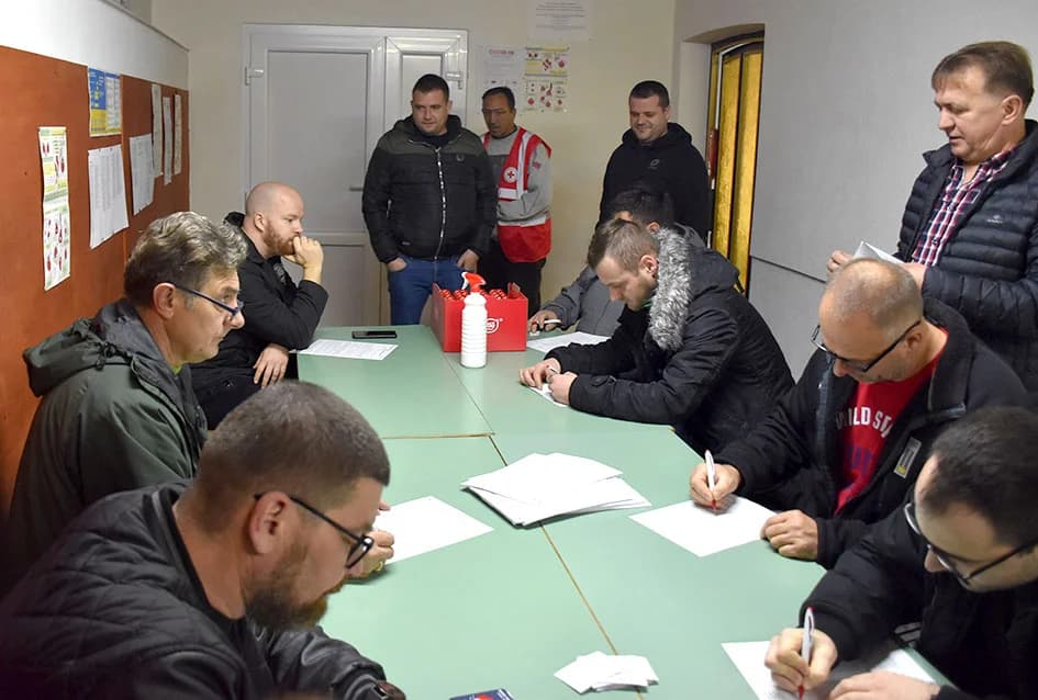 TRODNEVNA AKCIJA DARIVANJA KRVI U POŽEŠKOM CRVENOM KRIŽU: Ponovo izuzetan odaziv, posebno mladih