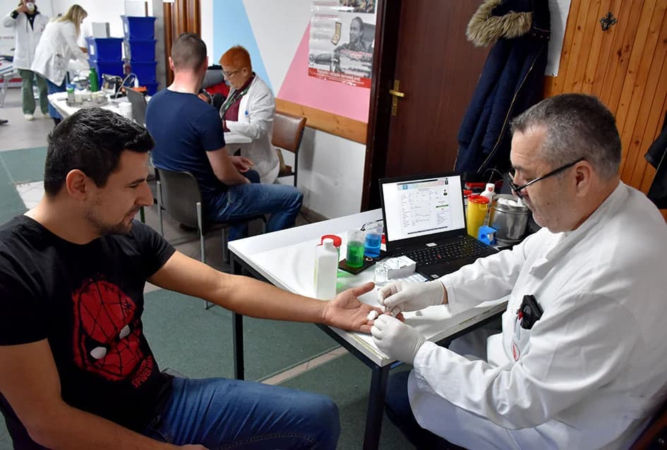 TRODNEVNA AKCIJA DARIVANJA KRVI U POŽEŠKOM CRVENOM KRIŽU: Ponovo izuzetan odaziv, posebno mladih
