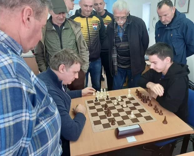 BRZOPOTEZNI ŠAHOVSKI TURNIR U OSIJEKU: Pobjednik Grgur Dulić, drugi Zoran Ljikar (ŠK Požega), treći Stjepan Damjanović (ŠK Vina Markota)