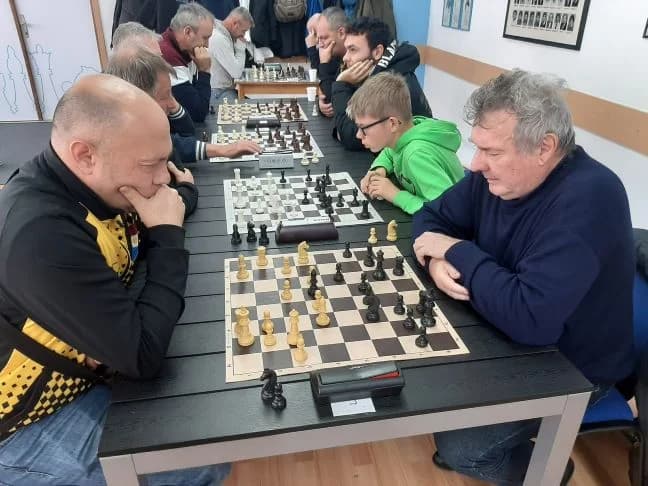 BRZOPOTEZNI ŠAHOVSKI TURNIR U OSIJEKU: Pobjednik Grgur Dulić, drugi Zoran Ljikar (ŠK Požega), treći Stjepan Damjanović (ŠK Vina Markota)