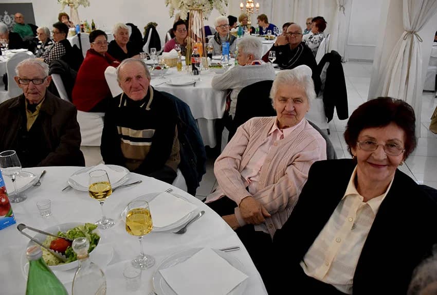 TRADICIONALNI SUSRET “NITKO NE SMIJE BITI SAM”: Okupilo se oko tri stotine uzvanika