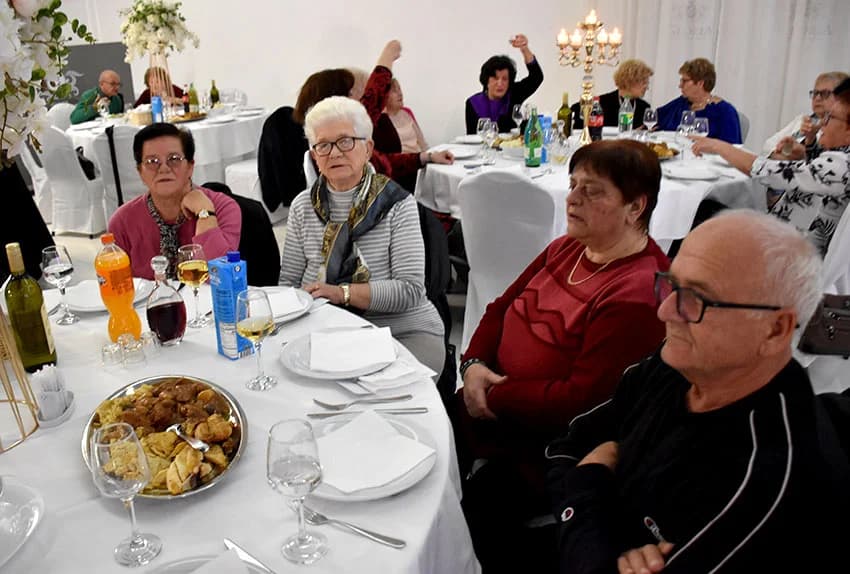 TRADICIONALNI SUSRET “NITKO NE SMIJE BITI SAM”: Okupilo se oko tri stotine uzvanika