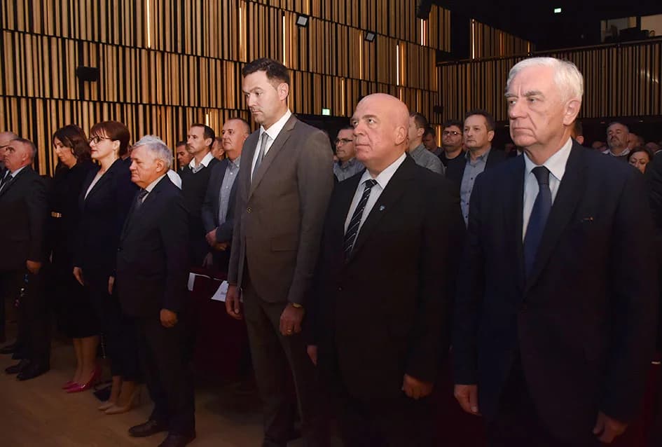 DANA GRADA PLETERNICE: Na svečanoj sjednici dodijeljena priznanja najuspješnijim pojedincima i tvrtkama