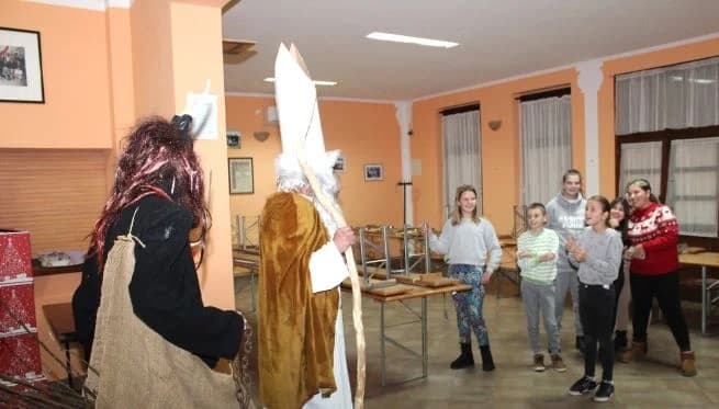DOBROVOLJNO VATROGASNO DRUŠTVO PLETERNICA: Sveti Nikola podijelio djeci darove, a Krampus šibe