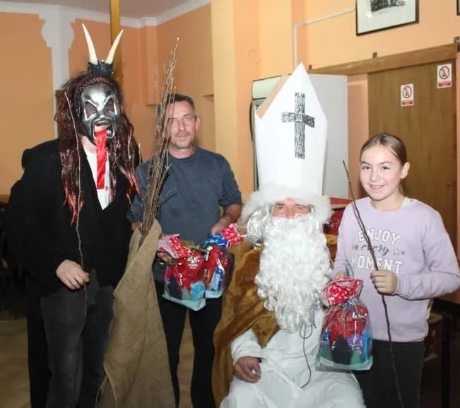 DOBROVOLJNO VATROGASNO DRUŠTVO PLETERNICA: Sveti Nikola podijelio djeci darove, a Krampus šibe