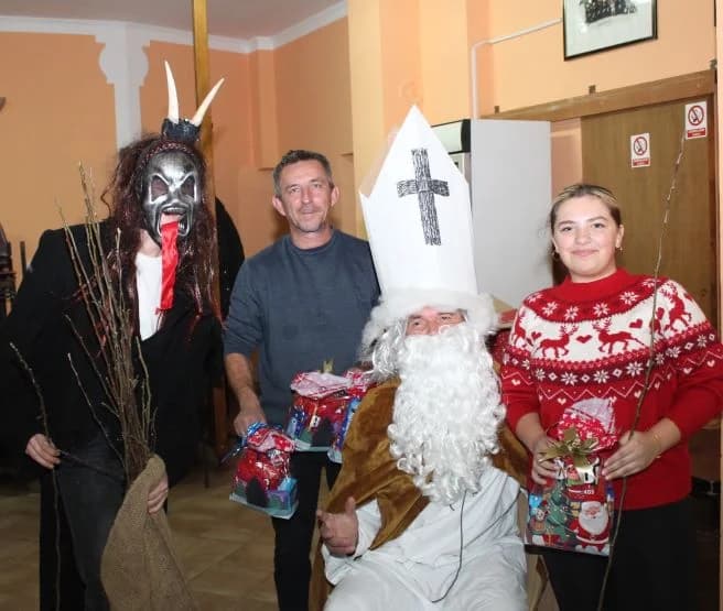 DOBROVOLJNO VATROGASNO DRUŠTVO PLETERNICA: Sveti Nikola podijelio djeci darove, a Krampus šibe