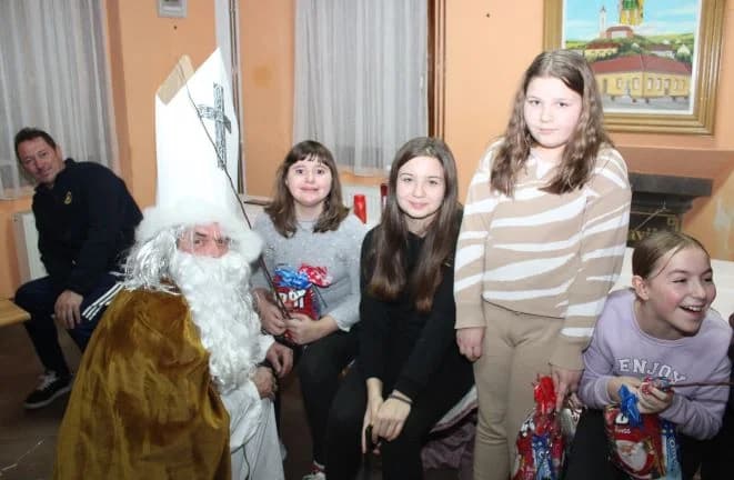 DOBROVOLJNO VATROGASNO DRUŠTVO PLETERNICA: Sveti Nikola podijelio djeci darove, a Krampus šibe