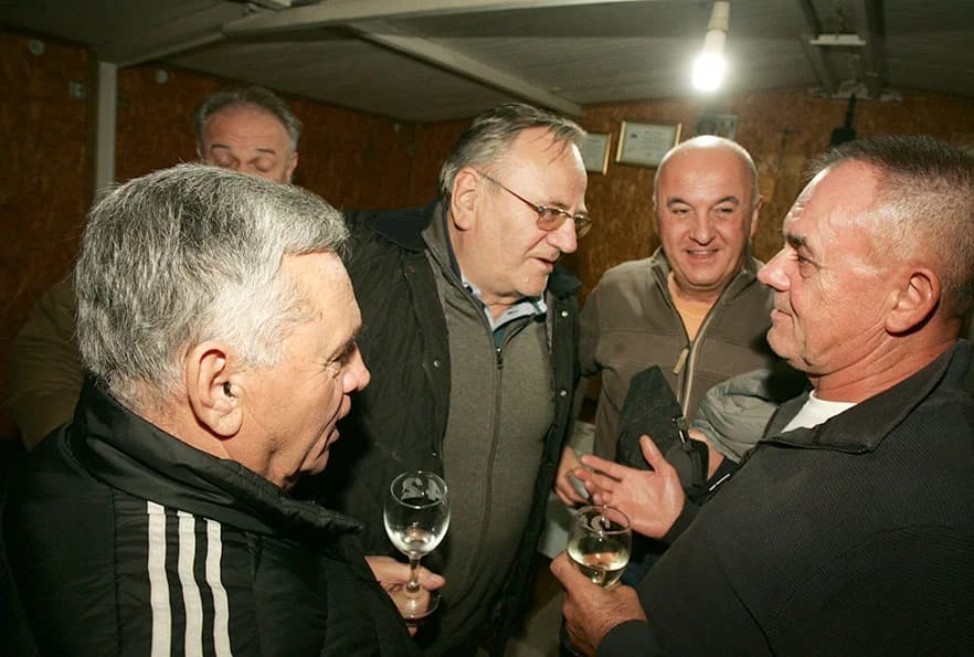 NEOBIČNO DA NEOBIČNIJE NE MOŽE BITI - Slavili Martinje na blagdan Sv. Nikole