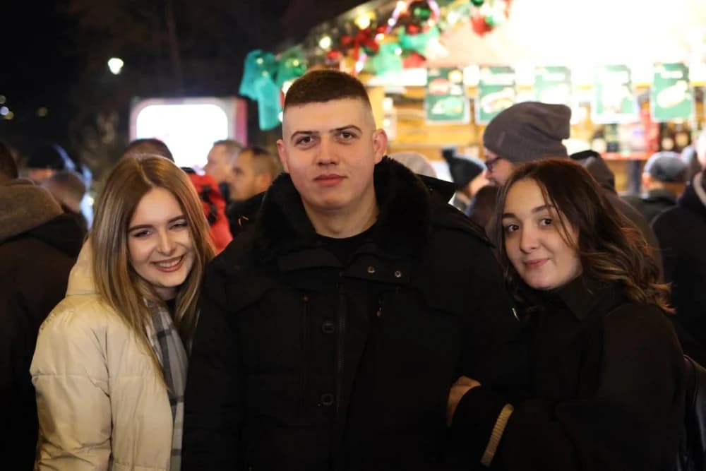 Halid Bešlić oduševio brojnu publiku na velikom koncertu u Nininoj čarobnoj shhhumi u Velikoj