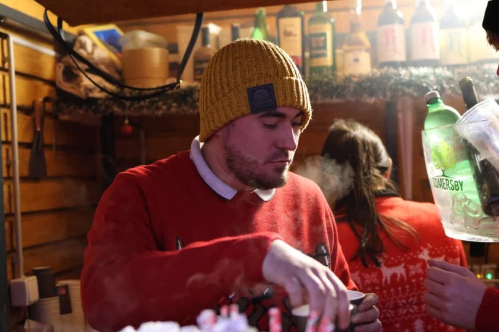 Halid Bešlić oduševio brojnu publiku na velikom koncertu u Nininoj čarobnoj shhhumi u Velikoj