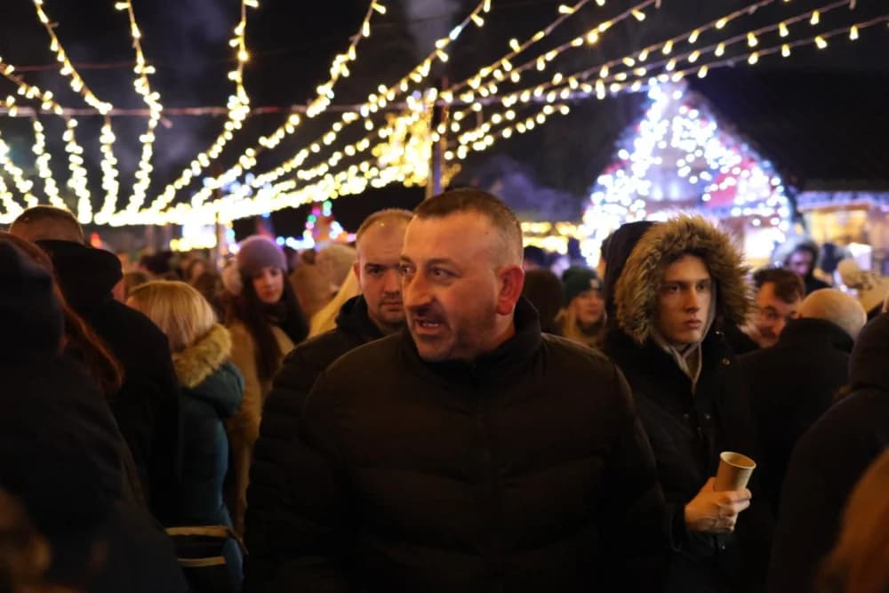 Halid Bešlić oduševio brojnu publiku na velikom koncertu u Nininoj čarobnoj shhhumi u Velikoj