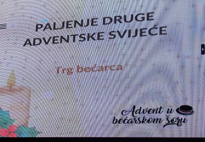 Pleternički umirovljenici zapalili drugu adventsku svijeću na Trgu bećarca