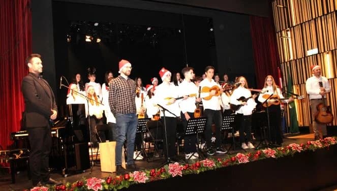 Učenici i nastavnici pleterničkog Područnog odjeljenja Glazbene škole Požega održali nezaboravan „Božićni koncert“